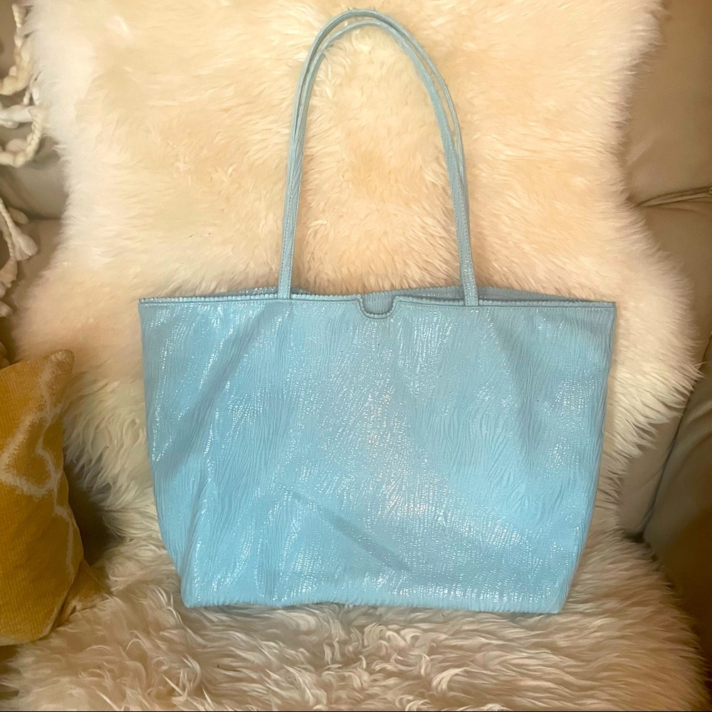 FATTO A MANO BY CARLOS FALCHI EMBOSSED IRIDESCENT TOTE 💙